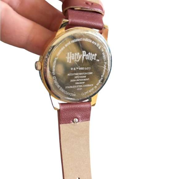 Harry Potter Hogwarts Watch Accutime Stainless Steel Caseback Faux Leather Band - Picture 3 of 3